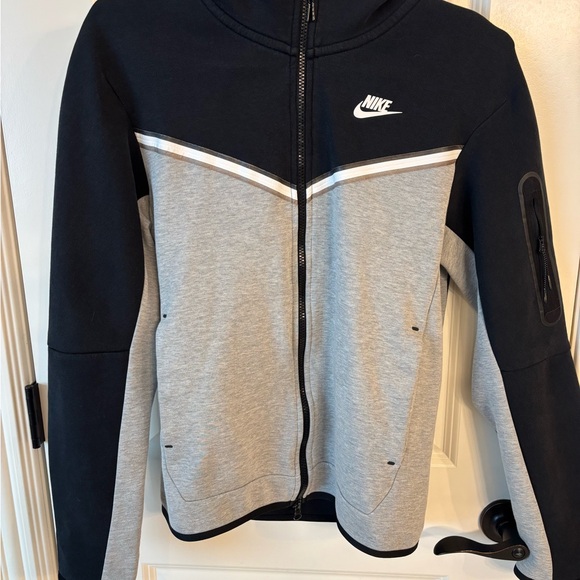 Nike Other - Nike Tec Men’s Small Charcoal Zip-Up Hoodie